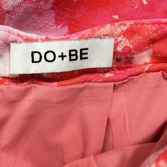 Do + Be Floral Pleated Short size M - Picture 10 of 12